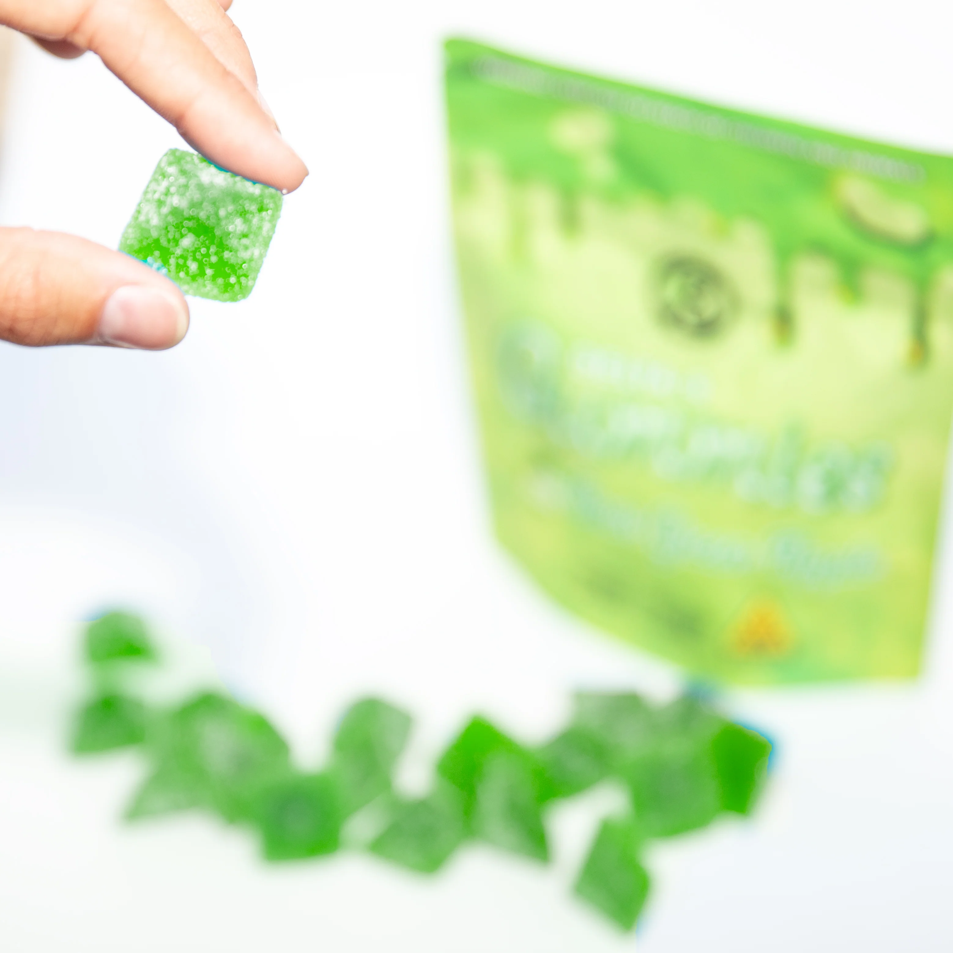 GUMMIES - SOUR GREEN APPLE D8 - Image 3